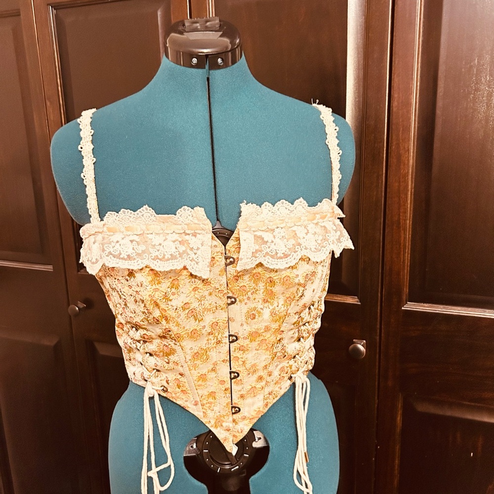 Lacemade Floral Lace-Up Corset Top